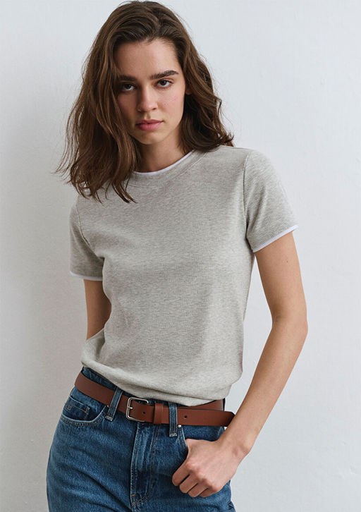 Beyaz Biyeli Gri Tisort