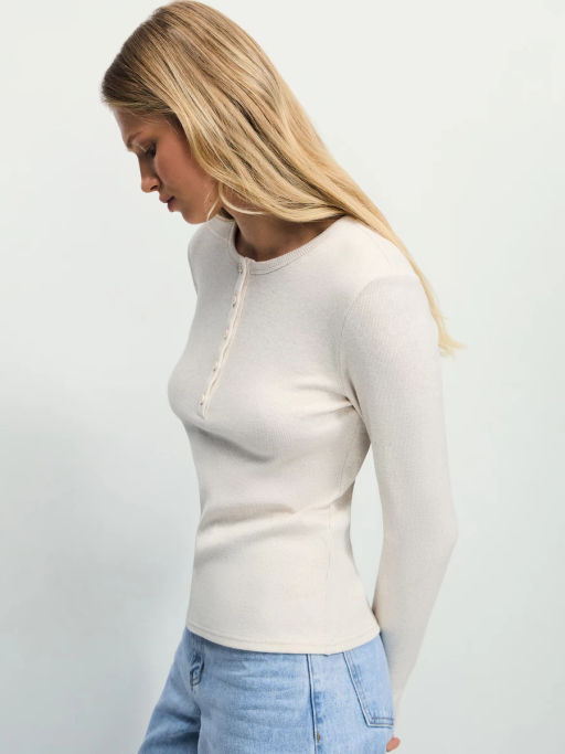 Лонгслив с застежкой на груди / Zarina  фото 7