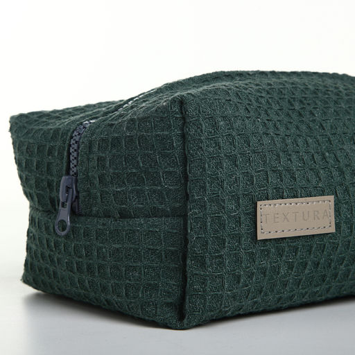 Косметичка женская на молнии TEXTURA, объёмная, большая, мягкая, вафельная текстура, зелёная  фото 3