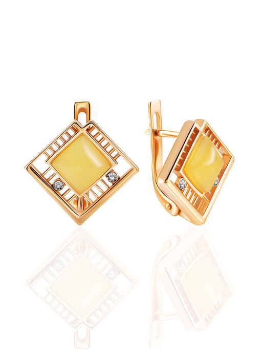 Квадратные позолоченные серьги из янтаря медового оттенка Амелия