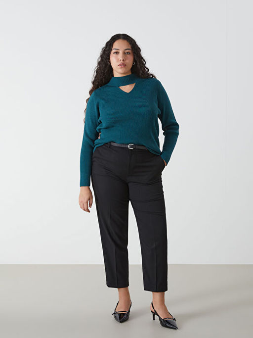 Beli Kemerli Loose Fit Kad?n Pantolon