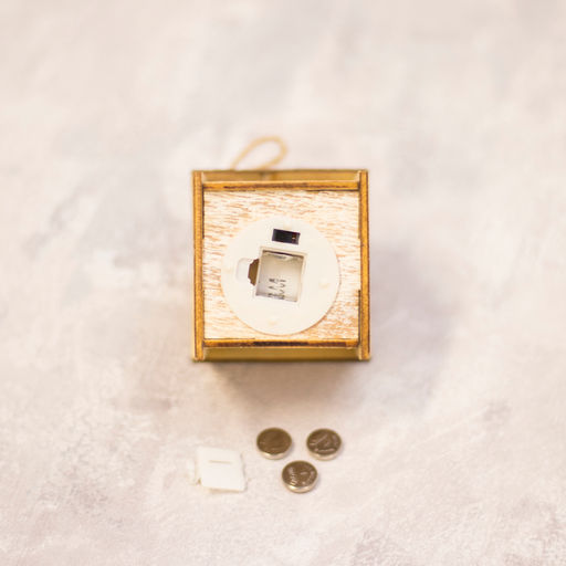 Ёлочная игрушка Домик с птицей, 8х5х6 см, 1 LED, от батареек, свечение тёплое белое - Luazon lighting фото 3