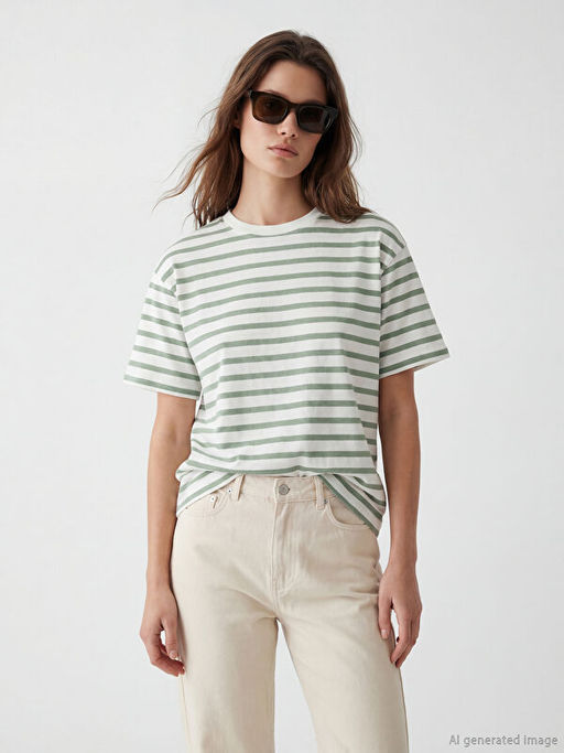 Bisiklet Yaka ?izgili Kad?n Ti??rt