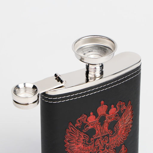 Набор 7 в 1: фляжка 8 oz, с гербом, 4 рюмки, воронка, шахматы, 18 х 24 см - Simaland фото 10