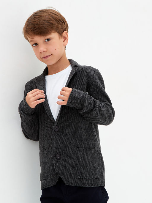 Темно-серый пиджак