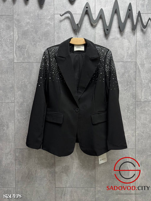 Пиджак классический со стразами