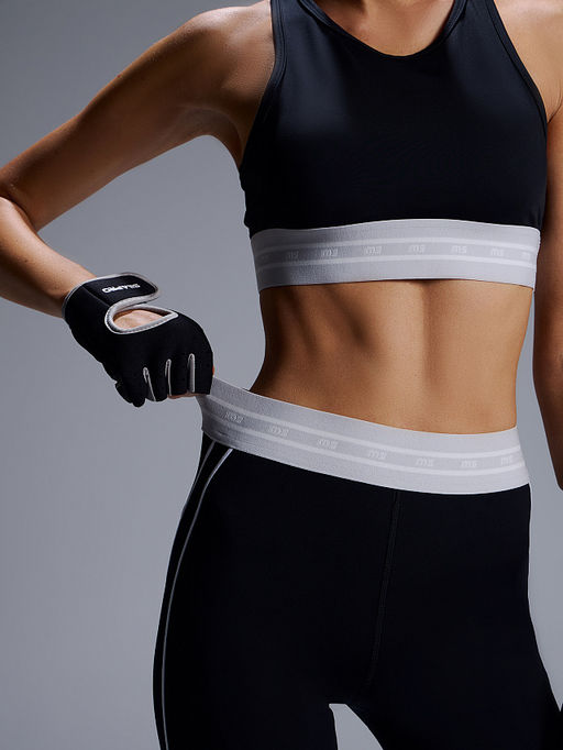 Легинсы спортивные женские черные