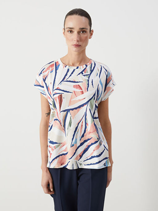 Bisiklet Yaka Desenli Kad?n Ti??rt