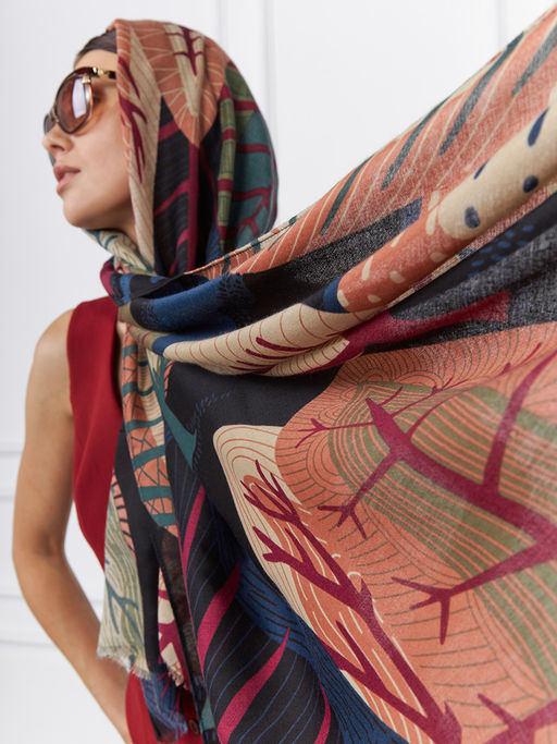 Палантин с рисунком