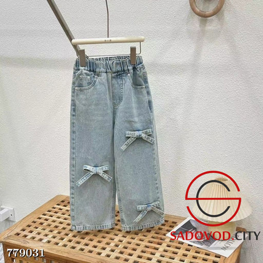 Костюм с джинсами для девочки