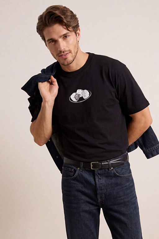 Siyah Oversize/Geni_ Kesim Bask_l_ %100 Pamuk T-Shirt TMNSS26TS00052 - Trendyolmilla фото 2