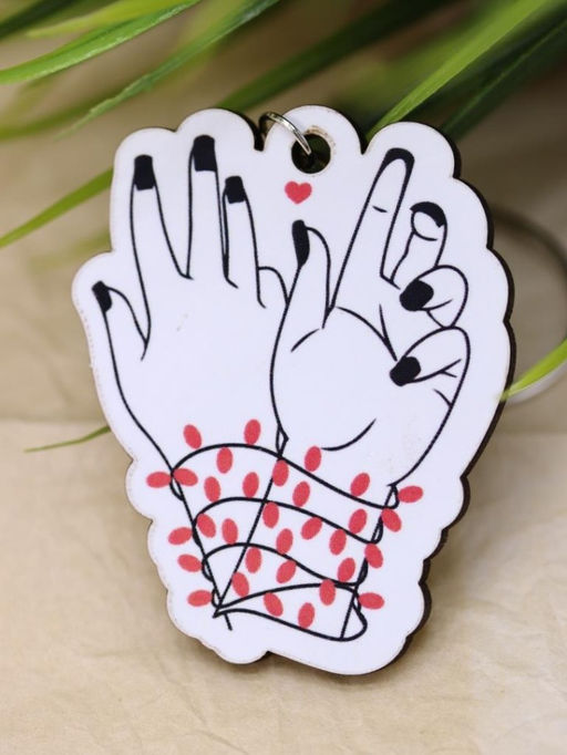 Брелок ECO из дерева LOL LAB "Сердце в руках"