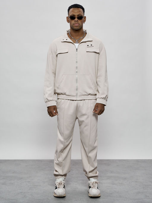 Спортивный костюм бежевого цвета