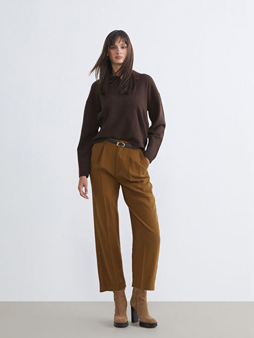 Beli Kemerli Loose Fit Kad?n Pileli Pantolon