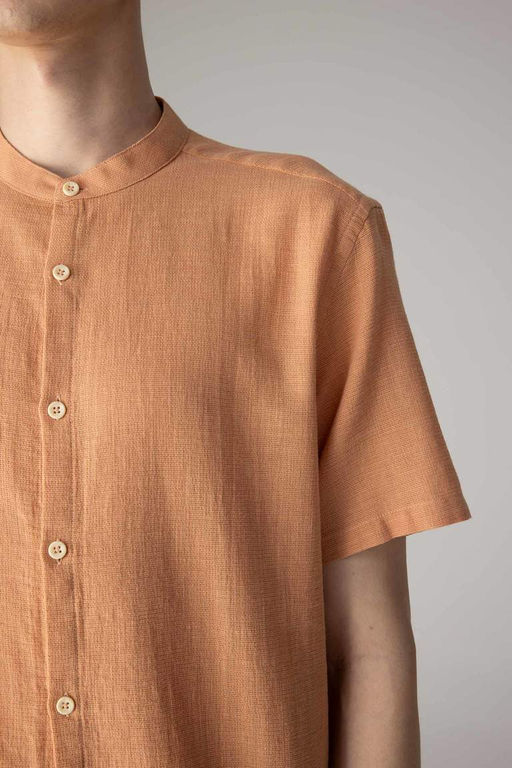 Хлопковая рубашка обычного кроя с воротником-стойкой и короткими рукавами - Defacto фото 3