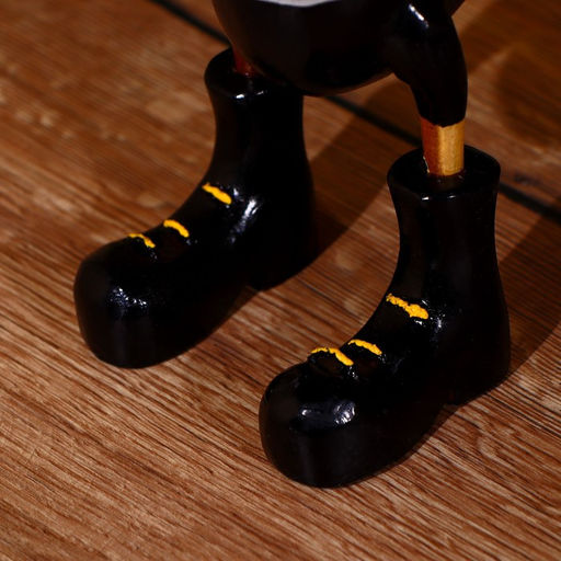 Сувенир «Утка в чёрном», 27 см, дерево