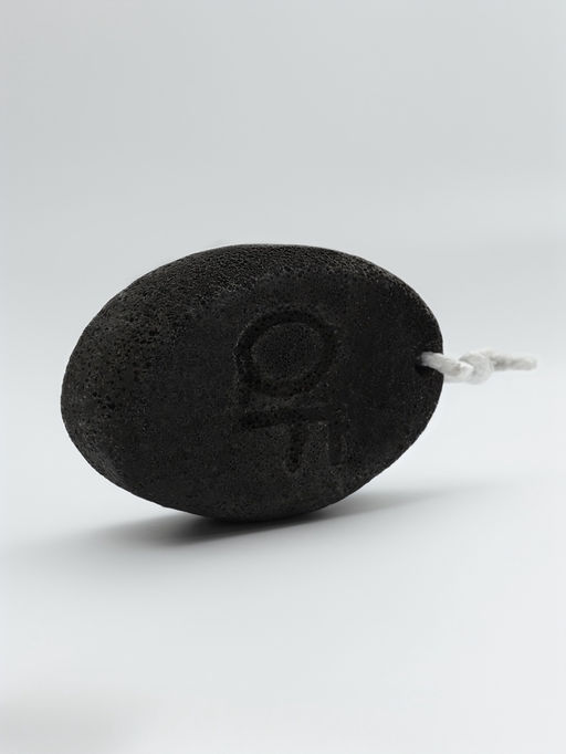 Цена за 2 шт. Пемза для педикюра, с подвесом, 11×7 см, в коробке, чёрная