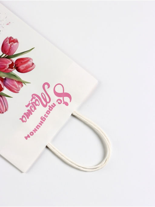 Цена за 3 шт. Пакет подарочный крафт, С 8 Марта! 18?8?25 см