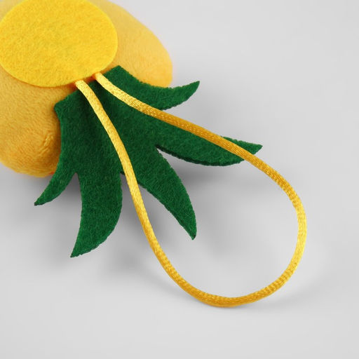 Цена за 2 шт. Игольница с петлёй «Ананас», 6.5×6.5×3 см, жёлтая