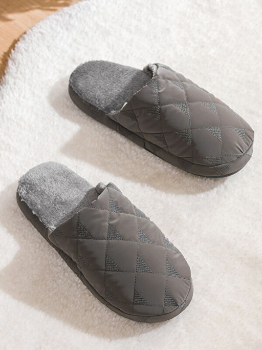 Kapitone Desenli Erkek Ev Terli?i