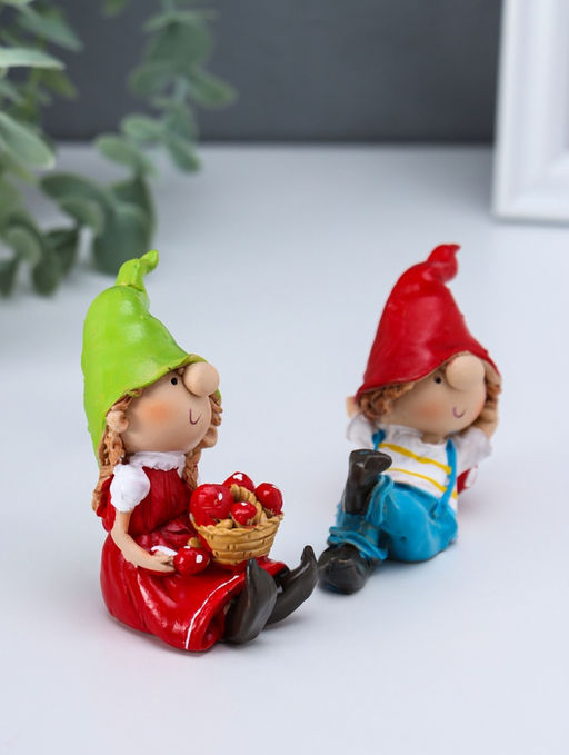 Набор фигурок 2 шт. полистоун «Малыши в длинных колпаках», красный, 3.3×6×6.7 см