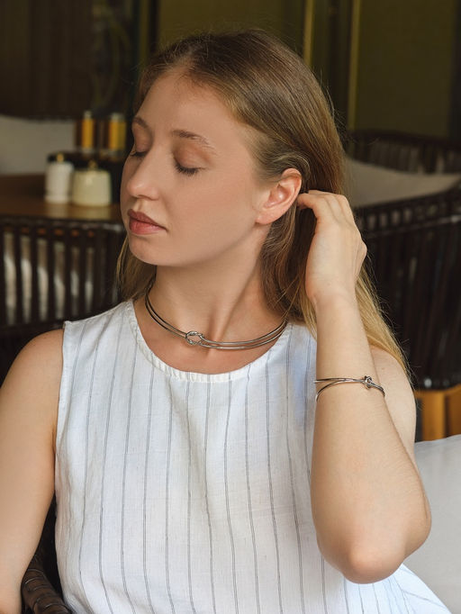 Набор 2 предмета: чокер, браслет Обруч узел, цвет серебро