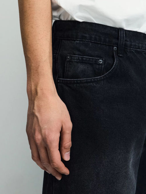 Джинсы wide leg с эффектом стирки / Zarina фото 6