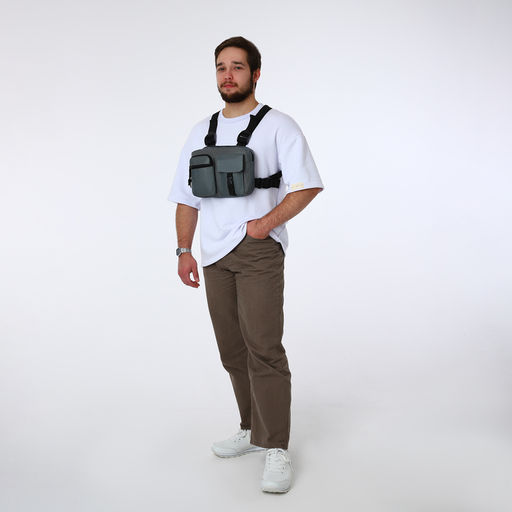 Сумка нагрудная на молнии, 2 наружных кармана, 21×3.5×16 см, серая