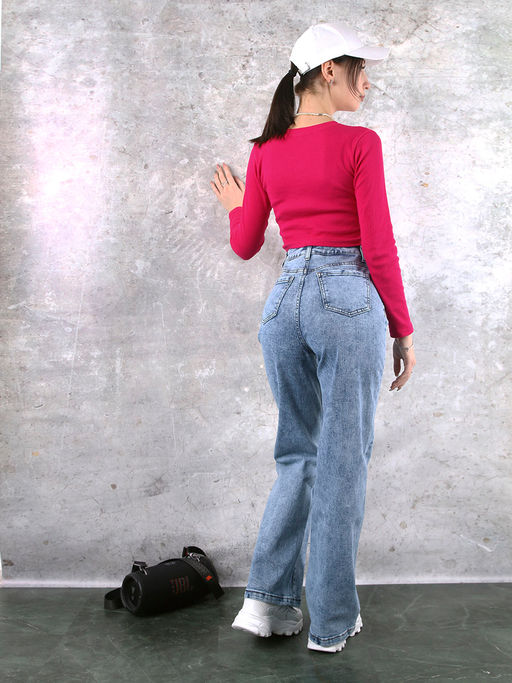 Джинсы женские трубы