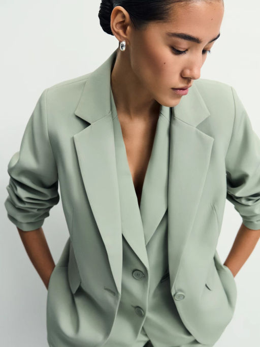 Однобортный жакет прямого кроя / Zarina