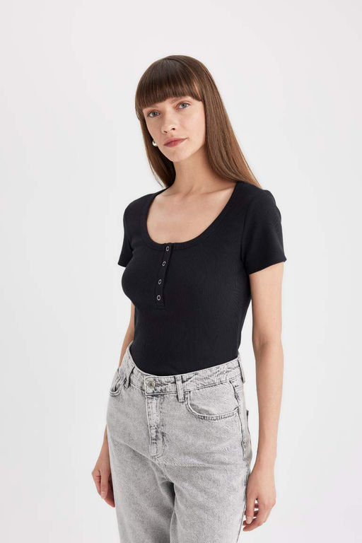 Облегающая футболка с круглым вырезом в рубчик и короткими рукавами - Defacto фото 3