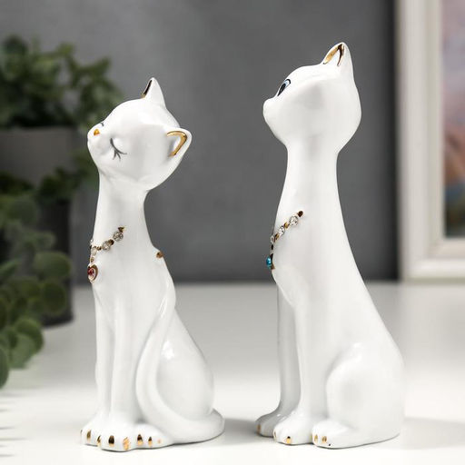 Набор фигурок 2 шт. «Кошечки белые с цепочкой»