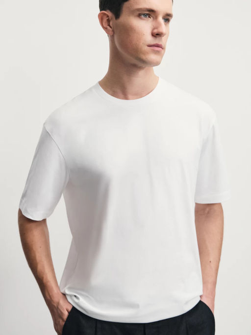 Базовая футболка regular fit / Zarina