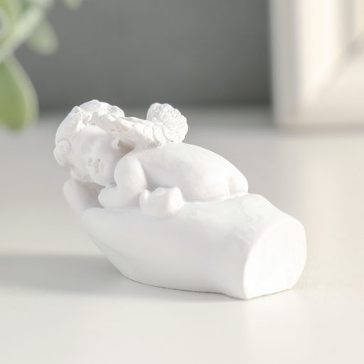 Фигурка полистоун «Белоснежный ангел в ладошке», 5.2×3×3 см, МИКС