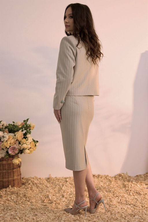 Костюм Magia mody 2619 серо-бежевый в бирюзовую полоску - Gizart фото 2