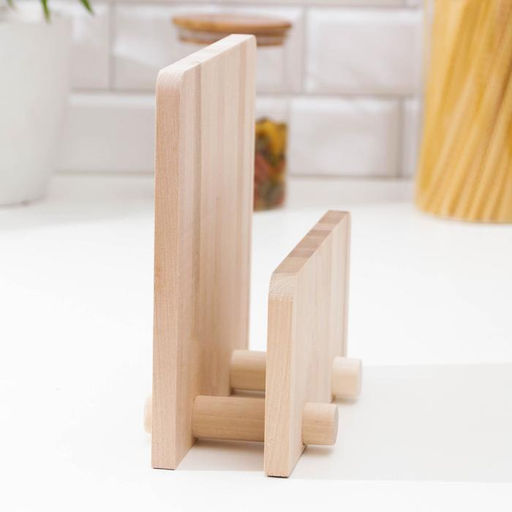 Набор досок разделочных на подставке с ручкой Доляна, 3 шт: 35×22 см, 32×20 см, 31×18 см, массив берёзы