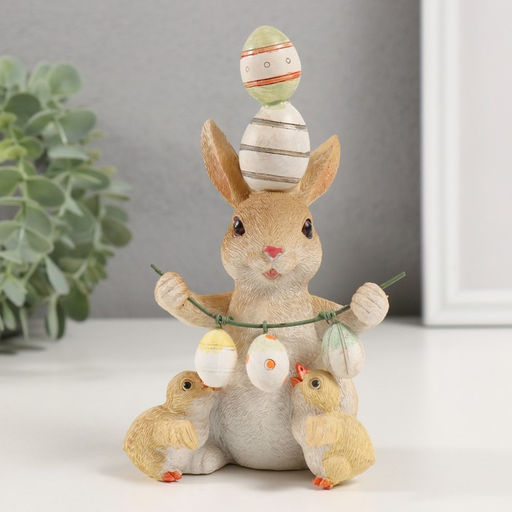 Фигурка полистоун Зайка с пасхальными яичками и птенцами, 9.5?9?16 см