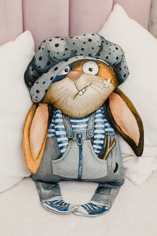 Подушка игрушка Шкодник 30*37