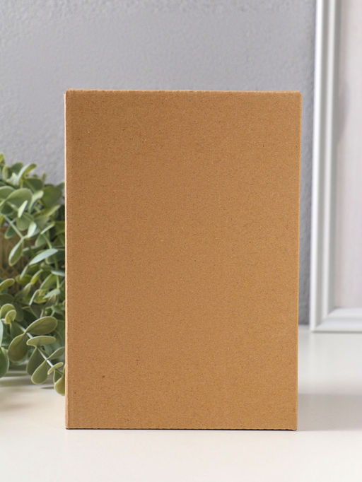 Подставка под благовония полистоун "Маленький послушник и лист" беж с патиной 18х10х10,5 см    10964