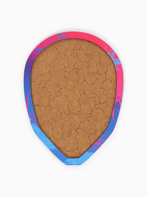 Фигурный деревянный пазл «Красный герой»