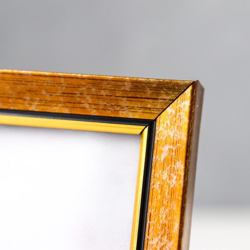 Цена за 2 шт. Фоторамка пластик 10х15 см 1514 золото