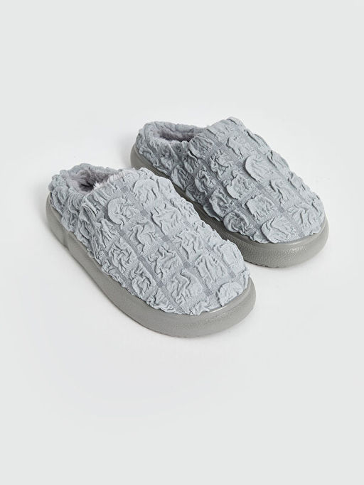 Pel?? Kad?n Ev Terli?i