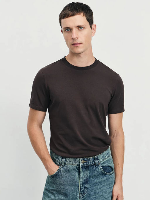 Базовая футболка slim fit / Zarina