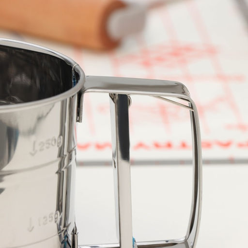 Кружка - сито для просеивания муки Доляна, металл, серебристая