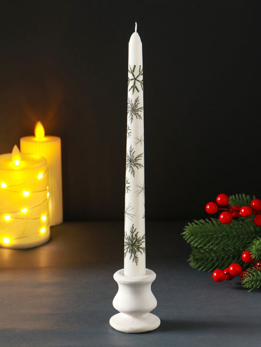 Цена за 4 шт. Свеча античная  "Снежинки" 255х22 мм, с декором