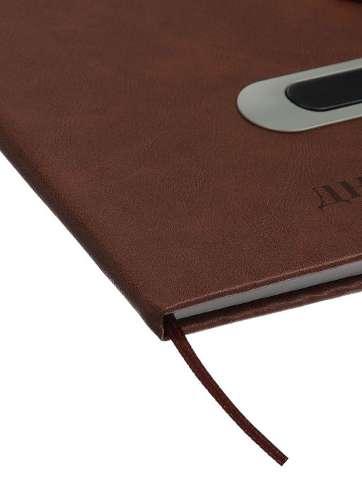 Дневник школьный 1-11 класс, лассе, обложка искуственная кожа коричневая, с хляст, с ручкой   109690