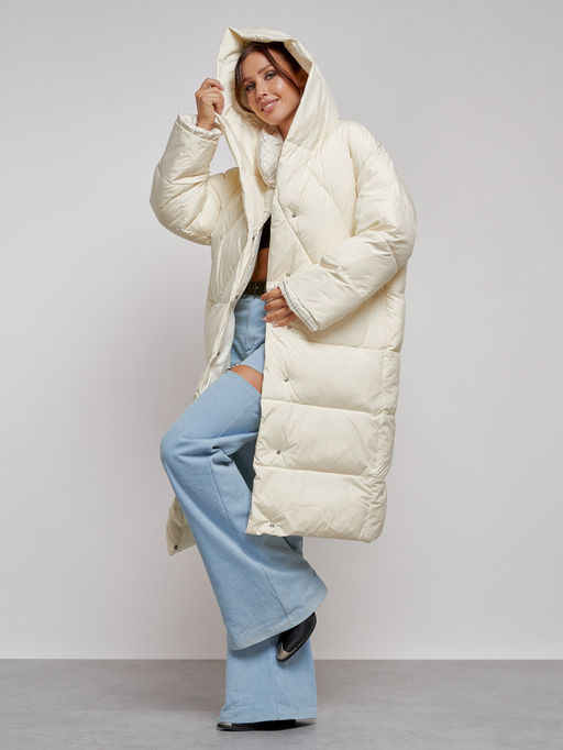 Пальто утепленное молодежное зимнее женское светло-бежевого цвета 52395SB - Holdluck фото 19