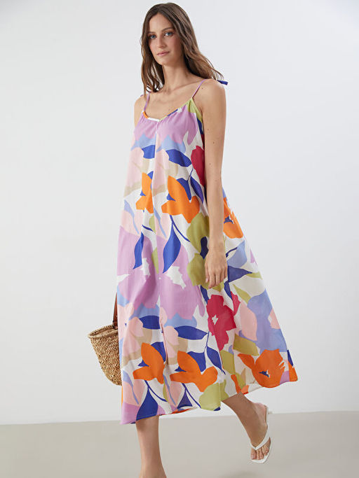 V Yaka ?i?ekli Elbise