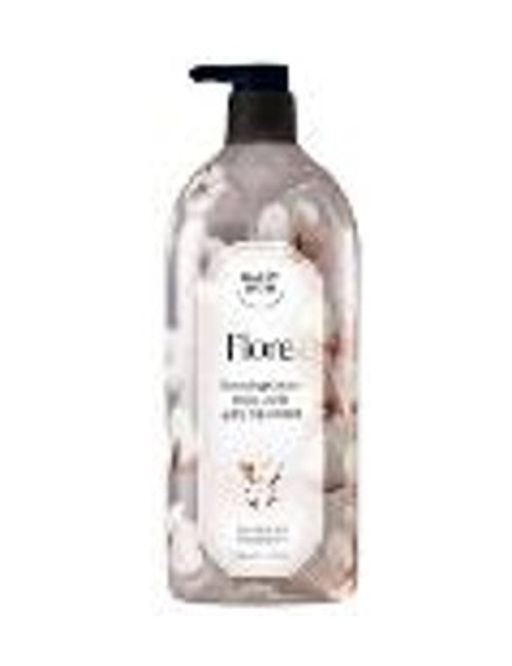Flore Blooming Cotton Body Wash - Парфюмированный гель для душа с пудровым ароматом цветущего хлопка, 900мл