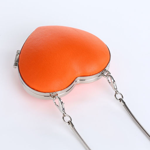 Сумка мини-клатч на магните, в форме сердца, жёсткий корпус, на длинной цепочке, оранжевая